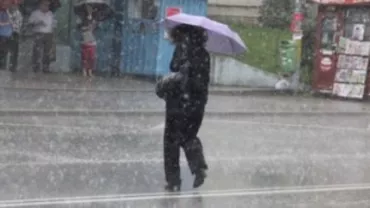 Cod galben de ploi torențiale în șase județe din țară