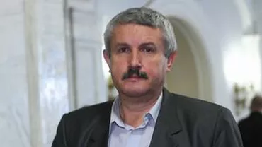 Primarul suspendat din Rm. Vâlcea, Emilian Frâncu, condamnat la 4 ani cu suspendare pentru corupţie