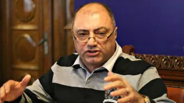 Antonie Solomon a ajuns la sediul IPJ Dolj pentru a fi încarcerat
