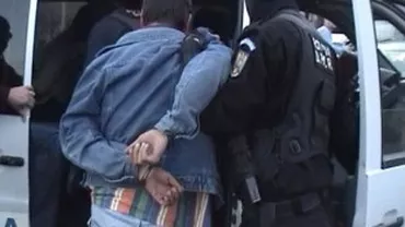 Timișoara: Șase persoane suspectate de trafic de droguri, duse la audieri la DIICOT