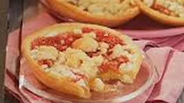 IKEA retrage de pe piață tarta cu rubarbă din cauza unei omisiuni de etichetare