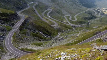 Transfăgărăşanul, blocat din cauza unei alunecări de teren