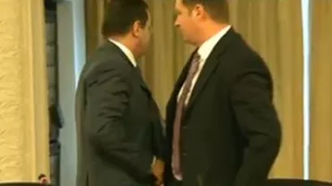 George Maior a refuzat să dea mâna cu președintele comisiei SRI din Parlament (VIDEO)