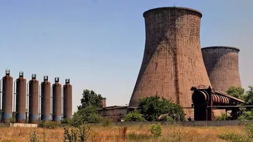Un furnal vechi de la ArcelorMittal Galaţi a fost demolat