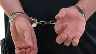 Cluj: Un asistent social a fost arestat pentru că a întreținut relații sexuale cu o fetiță de 11 ani dintr-o casă familială