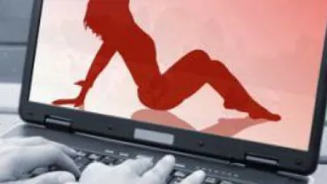 Suceava: Un bărbat de 66 ani și-a șantajat fosta iubită, de 19 ani, cu imagini obscene