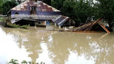 Cod galben de inundații pe râuri din județele Hunedoara, Alba, Arad, Vâlcea, Argeș și Gorj