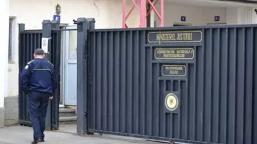 Un ofițer al Penitenciarului Bacău a murit electrocutat în incinta unității