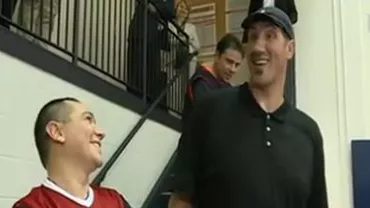 Victor Ponta a jucat baschet în SUA, avându-l ca adversar pe Ghiță Mureșan (VIDEO)