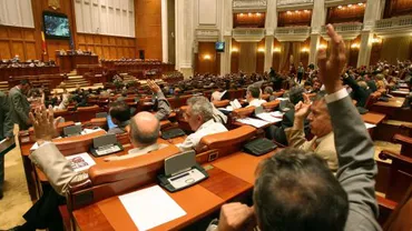 Camera Deputaţilor a respins moţiunea pe tema privatizării CFR Marfă