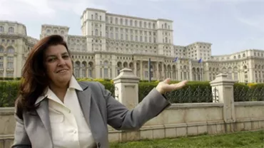 Sicriul arhitectei Anca Petrescu va fi depus vineri la Casa Poporului