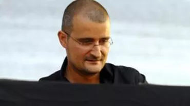 Liderul formaţiei Şuie Paparude, Mihai Câmpineanu, va fi transferat la Bucureşti cu un avion SMURD