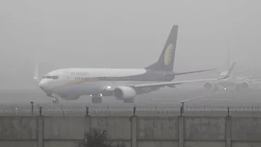 Aeronavă care trebuia să aterizeze la Cluj, redirecţionată pe Aeroportul Sibiu din cauza ceţii