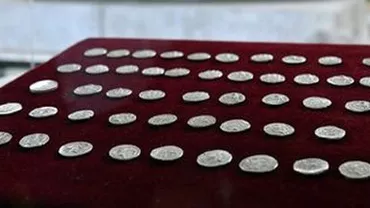 Lot de 145 monede de aur dacice recuperat din Marea Britanie, adus în România