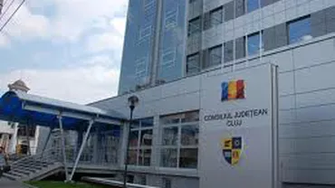 Angajații de la „Pază și protecție Cluj” SRL, din subordinea CJ Cluj, au mâncat pizza și au băut whisky din banii publici