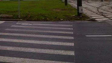 Trecere de pietoni, fără alee în Timișoara: Zebra dă direct într-un scuar de iarbă