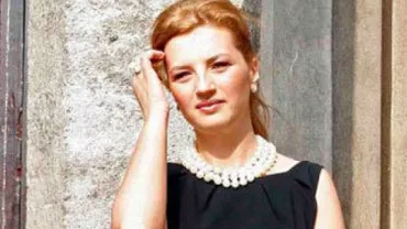 Contractul semnat de Ioana Băsescu cu CEC, făcut public (FOTO)