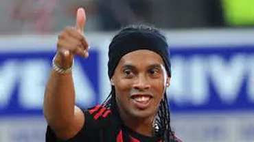 Ronaldinho spune că i-ar plăcea să-şi încheie cariera la PSG