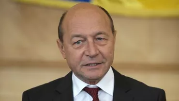Traian Băsescu cere reexaminarea Legii privind majorările salariale pentru șefii din companii