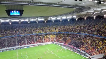 Acoperişul de 25 de milioane de euro de pe Arena Naţională s-a dovedit inutil: Zăpada tot a intrat pe teren la Steaua - Schalke