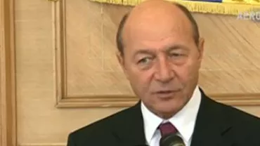 Traian Băsescu a semnat decretele de trecere în rezervă a 12 generali