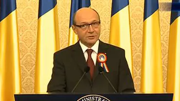 Recepţie la Palatul Cotroceni, de Ziua Naţională a României. Băsescu: "Avem spaţiul public inundat de idei şi teme ce ţin de agendele politice"