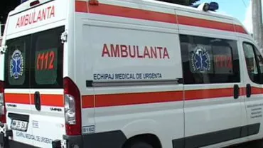 Prahova: Patru persoane au fost rănite după ce o ambulanță a fost lovită de un camion
