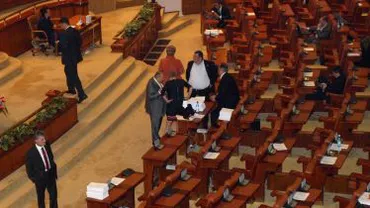 Moțiunea simplă ”Descentralizarea USL, feudalizarea României” a fost respinsă de Camera Deputaților