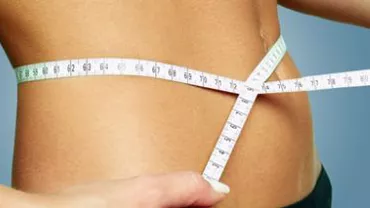 O tânără de 19 ani din Suceava cântărește 16 kilograme: E hrănită de mama sa doar cu lapte și apă cu zahăr