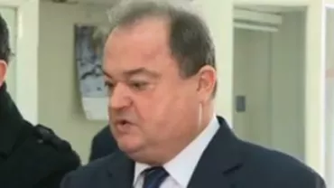 Blaga anunță că PDL intră în grevă parlamentară dacă legea amnistierii va fi repusă pe ordinea de zi a Camerei Deputaților