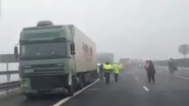 Gorj: Două femei au murit și un bărbat a fost rănit după ce au intrat cu mașina într-un cap de pod