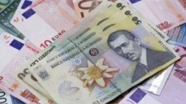 Moneda națională s-a depreciat ușor, cursul BNR ajungând la 4,4639 lei/euro