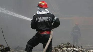 Brăila: Un bărbat a fost rănit într-o explozie urmată de un incendiu în locuința sa