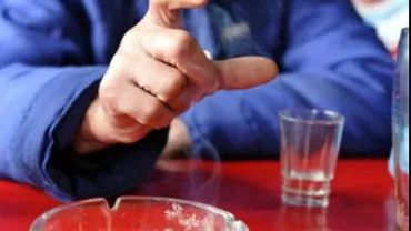 Un bărbat din Covasna a sunat la 112 și le-a cerut polițiștilor să îi cumpere votcă