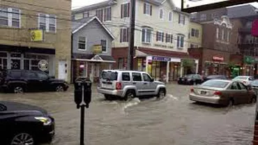 Americanii au scăpat de valul de frig, dar sunt amenințați de inundații