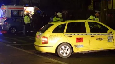 București: Trei răniţi, după ce un taxi a intrat într-un copac