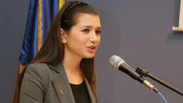 Elena Băsescu în PE: Atunci când nu știe ce să facă, premierul Ponta înjură și jignește