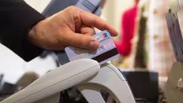 Braşov: Grupare specializată în falsificarea de carduri, destructurată de DIICOT
