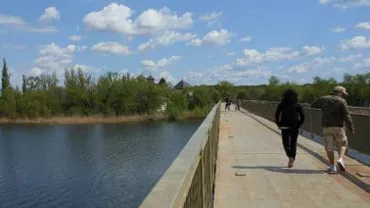 Corpul de control al Guvernului a sesizat Parchetul General în legătură cu realizarea pasarelei pietonale de la mănăstirea Snagov