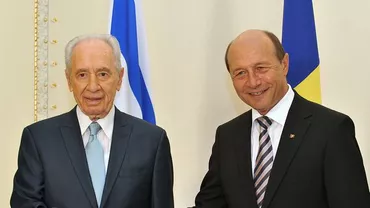 Shimon Peres l-a felicitat pe Băsescu pentru îmbunătăţirea situaţiei economice a României