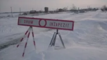 Buzău: 37 de comune, izolate din cauza drumurilor impracticabile