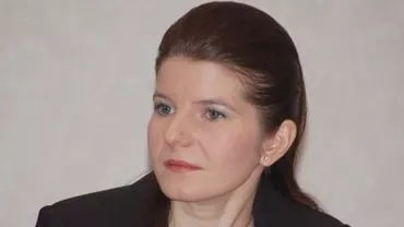 Un apartament, jumătate de casă şi un teren ale Monicăi Ridzi, menţinute sub sechestru de ÎCCJ