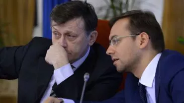 Un deputat PSD îi cere lui Antonescu să propună excluderea lui Chiuariu din PNL și USL