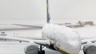 O cursă aeriană Düsseldorf - Bucureşti şi retur, anulată din cauza condiţiilor meteo