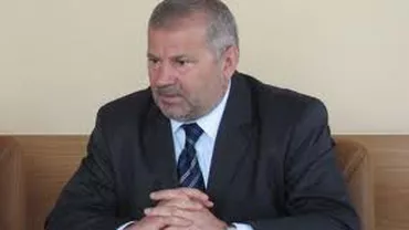 Președintele CJ Brăila, în concediu la ski, în timp ce județul este paralizat de nămeți