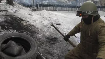 Kiev: O mașină a ambasadei canadiene a fost incendiată