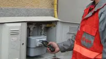 Doi bărbaţi, arestaţi după ce au făcut modificări ilegale la contoare de gaz