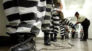 Un deținut de la Penitenciarul Focșani și-a înfipt un cui în cap și a înghițit o lingură