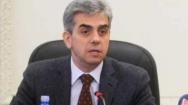 Guvernul a amânat proiectul care limitează tranzacțiile în numerar și reduce comisioanele bancare