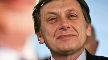 Antonescu, despre declarația lui Ponta: Înțeleg că renunță la condiția vicepremierului PC. Nu avem motiv să nu mergem mai departe